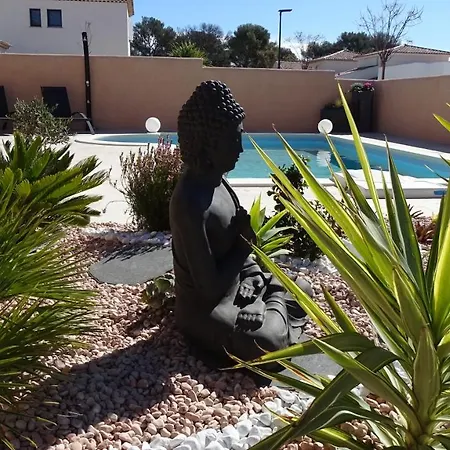 D'hotes Dans Diane Bed & Breakfast 4*