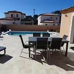 D'hotes Dans Diane Nocleg ze śniadaniem 4*