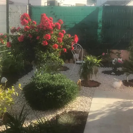 D'hotes Dans Diane 4*