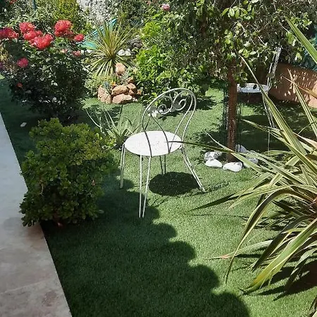 D'hotes Dans Diane Bed & Breakfast La Londe-les-Maures