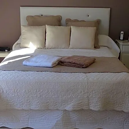 D'hotes Dans Diane Bed & Breakfast 4*