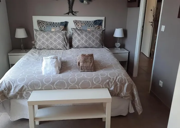 D'hotes Dans Diane Bed & Breakfast La Londe-les-Maures